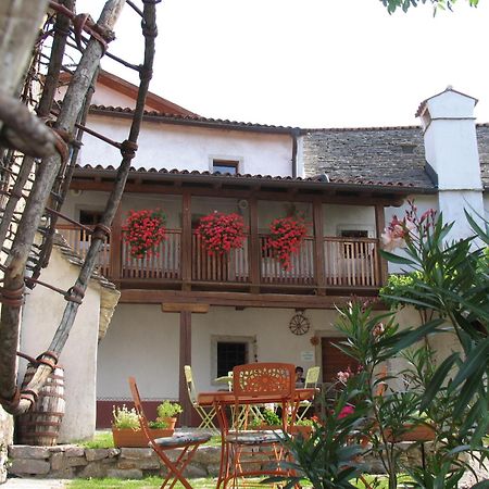 Pliskovica Youth Hostel Buitenkant foto