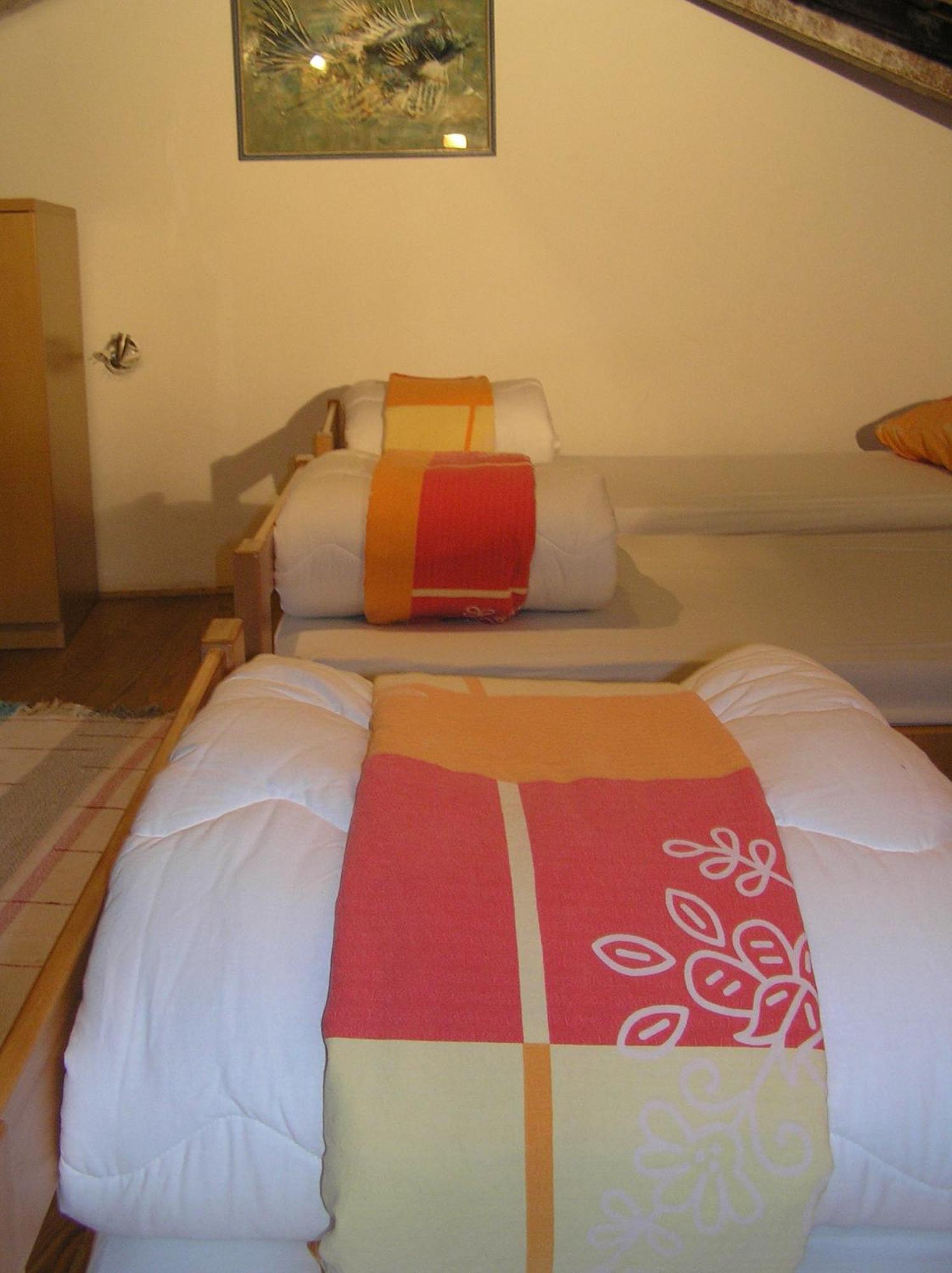 Pliskovica Youth Hostel Buitenkant foto