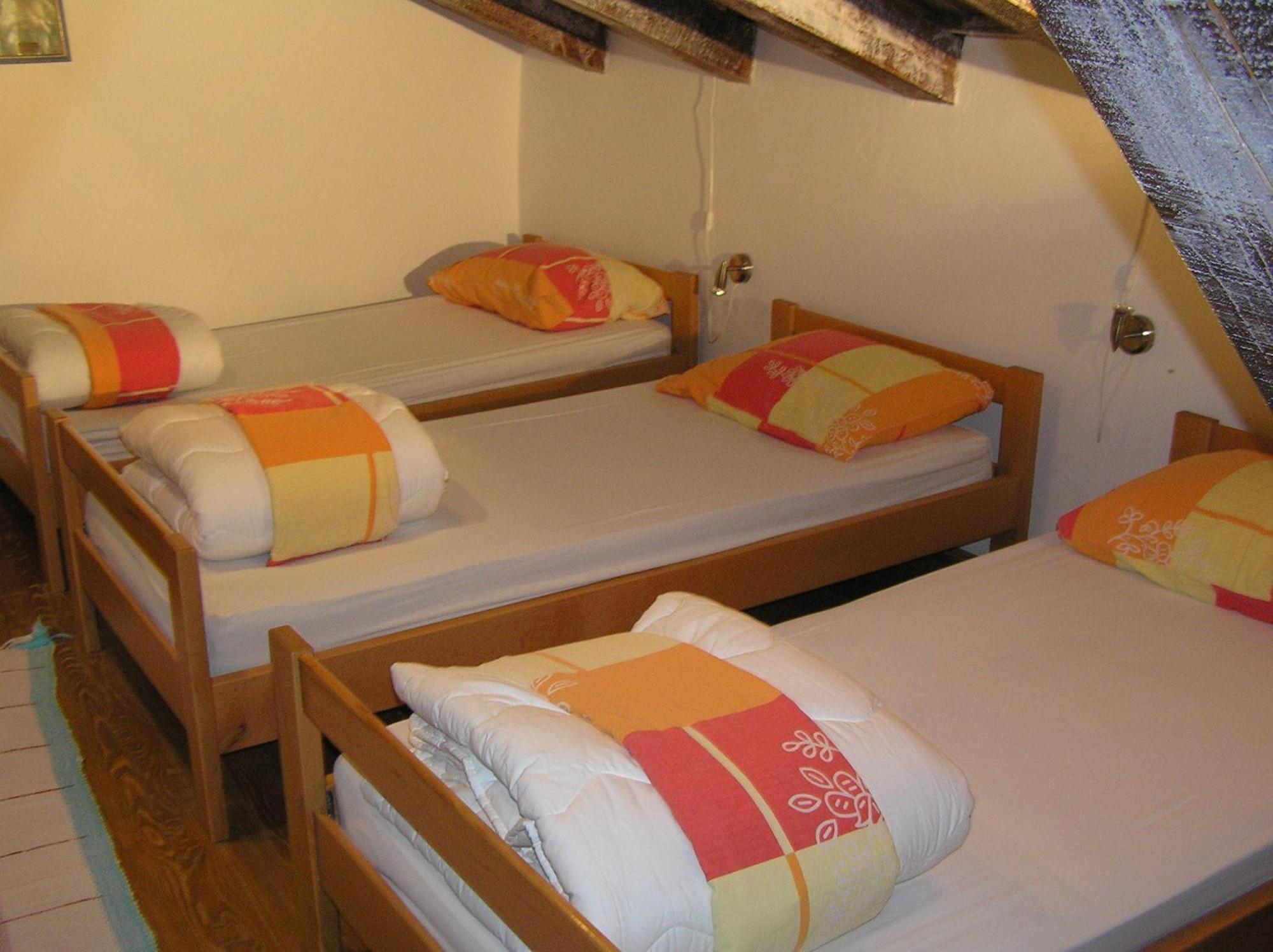 Pliskovica Youth Hostel Buitenkant foto